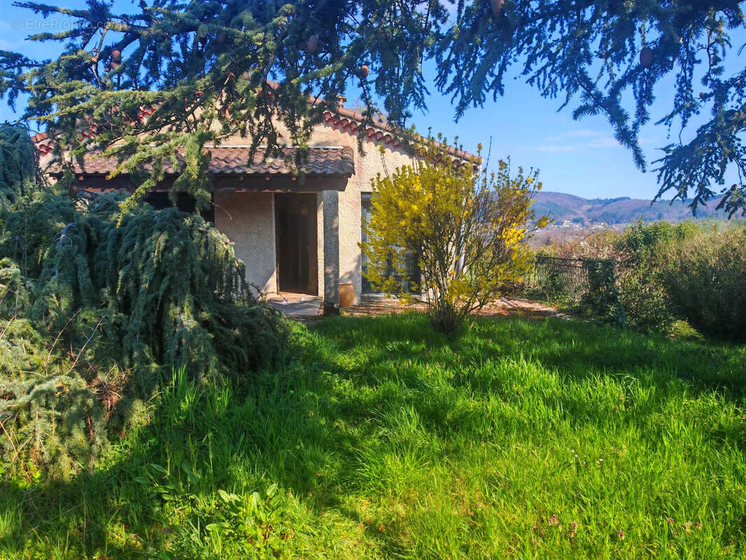 Maison à VERNOUX-EN-VIVARAIS