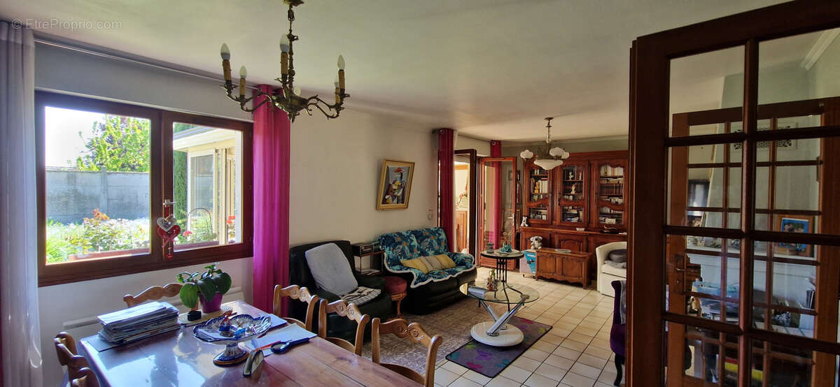 Autre à VILLERS-BRETONNEUX