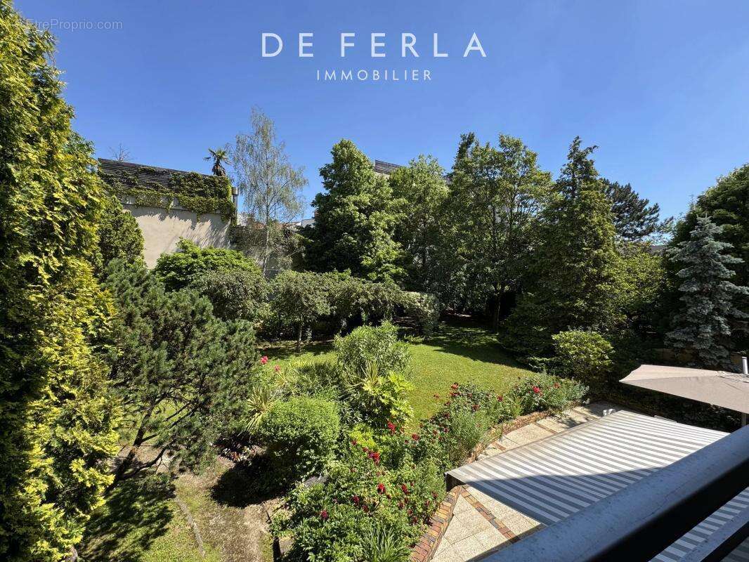 Appartement à MONTROUGE