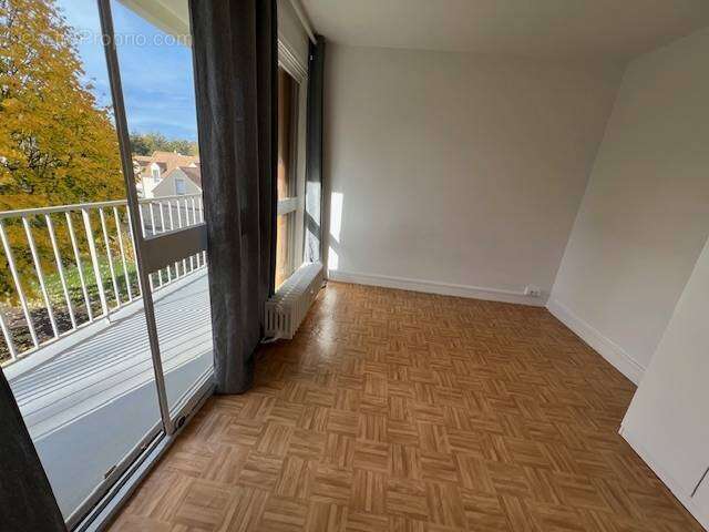 Appartement à EPERNON