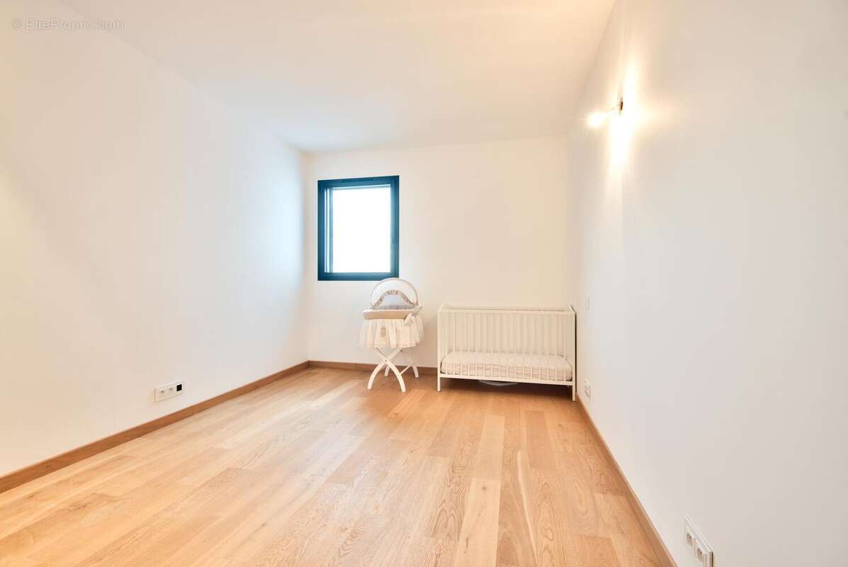 Maison à TOURRETTE-LEVENS