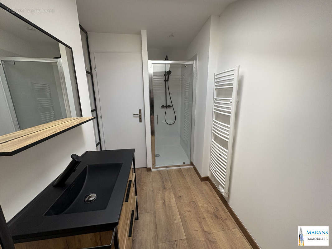 Maison à VOUILLE-LES-MARAIS