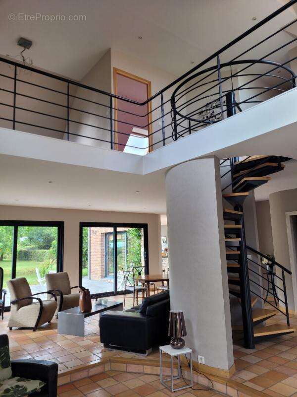 Maison à NOMAIN