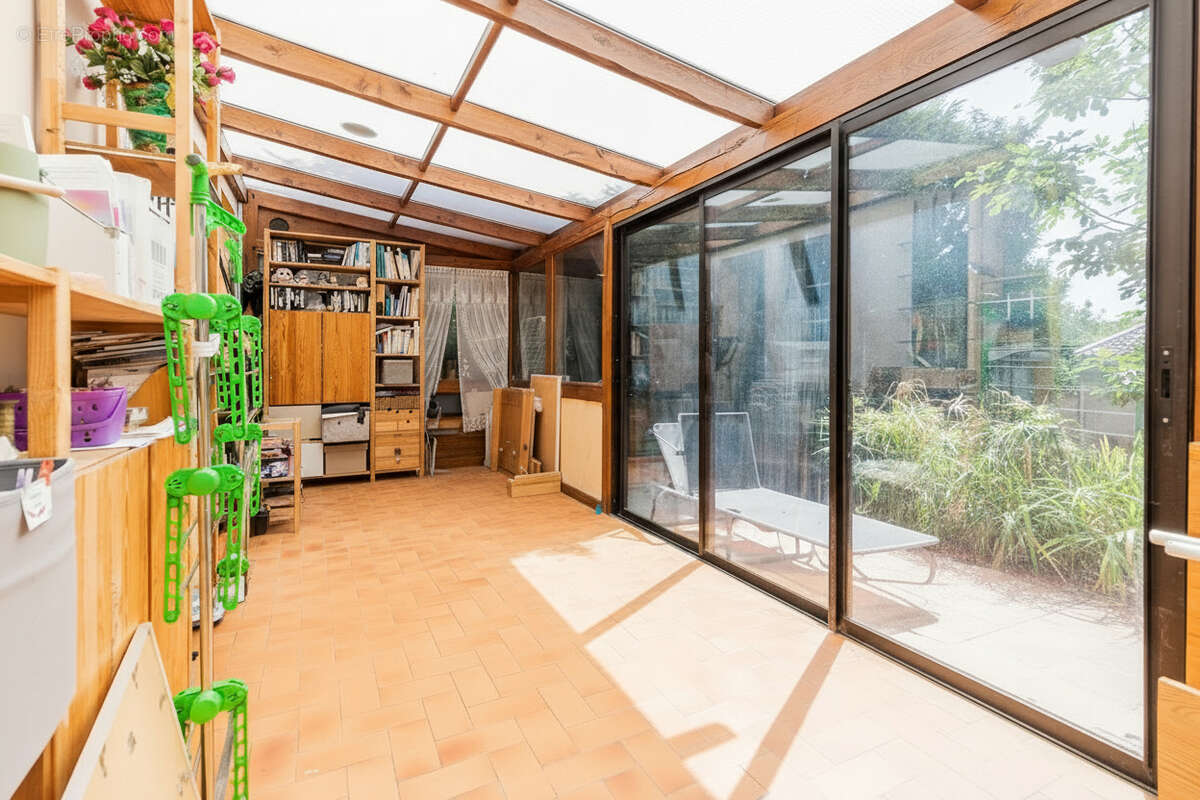 Maison à VERRIERES-LE-BUISSON