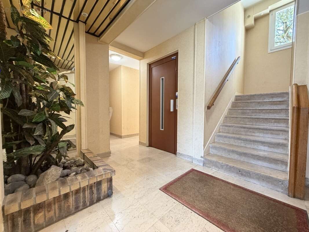 Appartement à SAINT-MAUR-DES-FOSSES