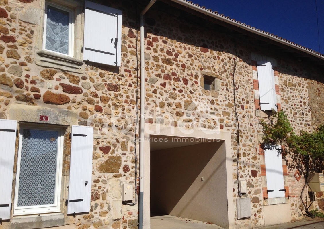 Maison à MAZIERES