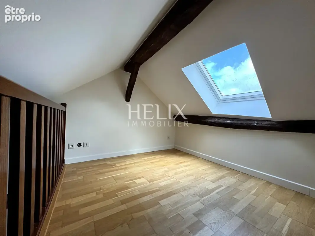 Grand appartement atypique 3 pièces Place du Marché Saint Germain en Laye, château RER A - photo 10