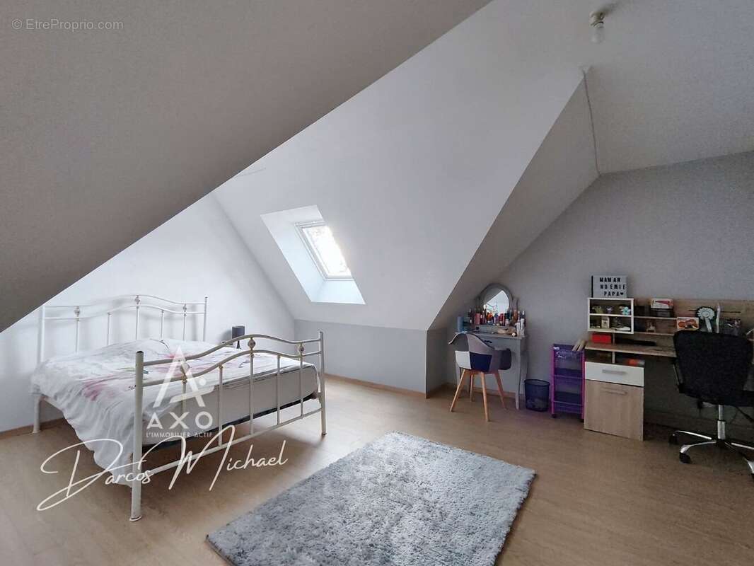 Maison à SAINT-PHILBERT-DU-PEUPLE