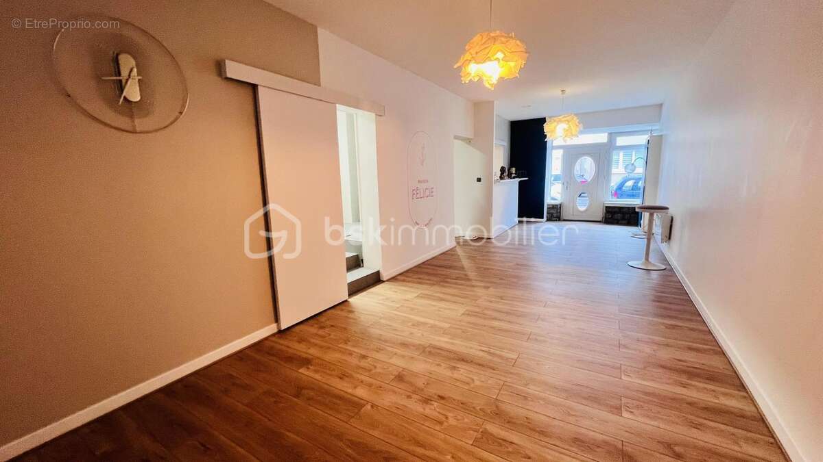 Immeuble mixte - local commercial - centre ville Châteauroux - photo 15