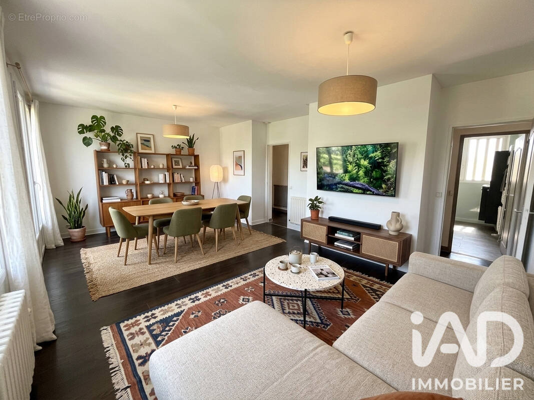 Photo 1 - Appartement à LAVAL