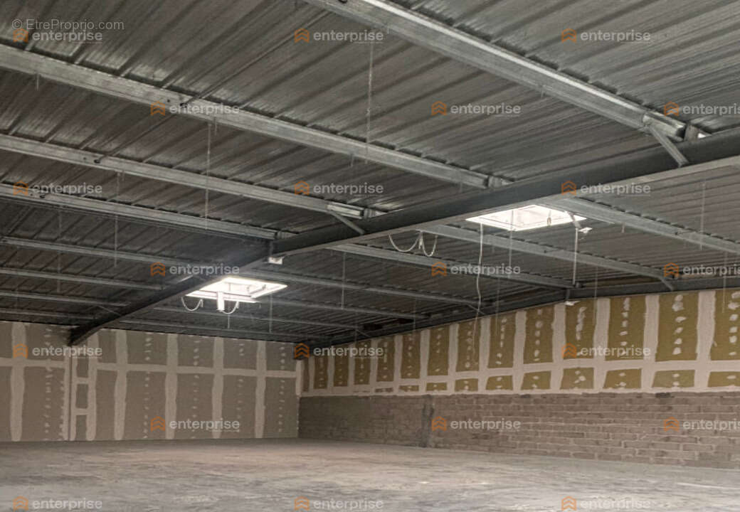A vendre - cellule/ bureau - 180m2 - caudry - ideal activité medicale, commerciale - photo 8