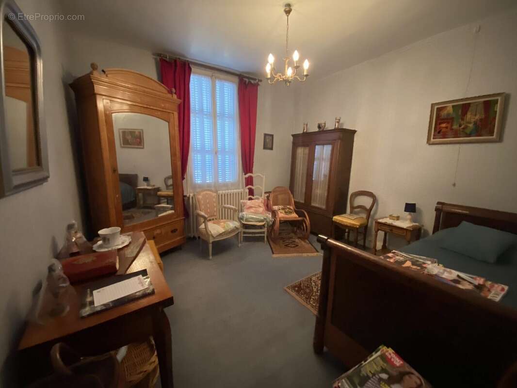 Maison à BELLEGARDE