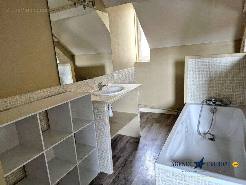 Appartement 94 m² à Vichy  - photo 4