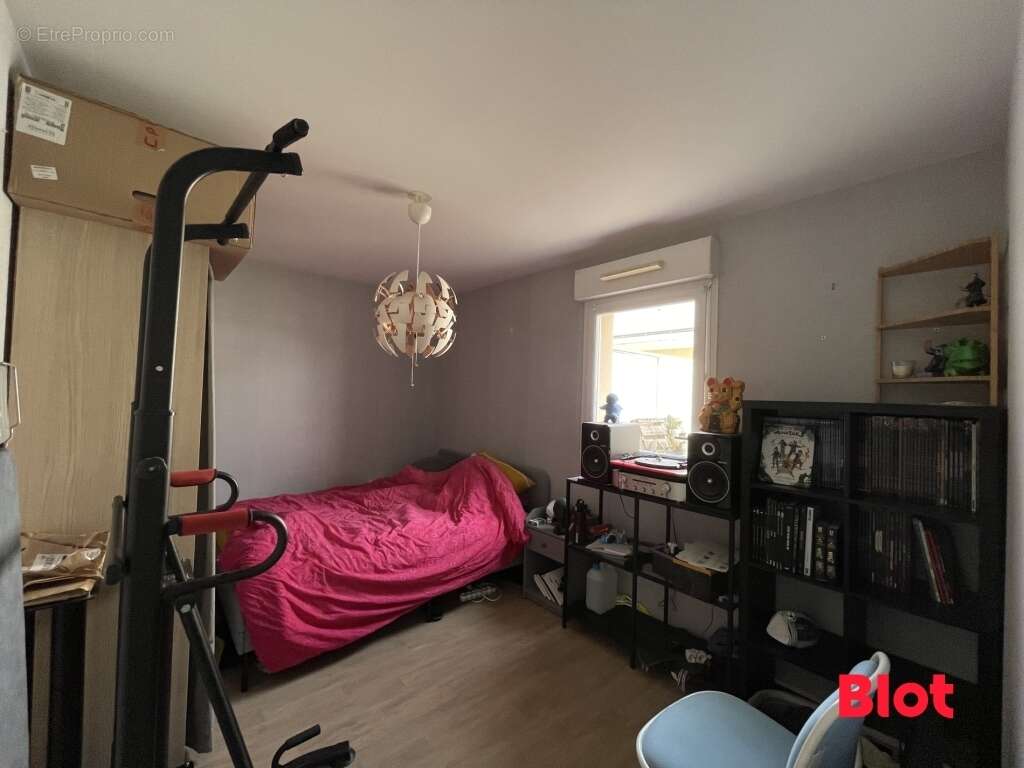 Appartement à CORPS-NUDS