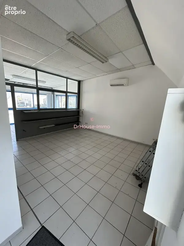 Commerce 49 m² à Cabestany  - photo 5