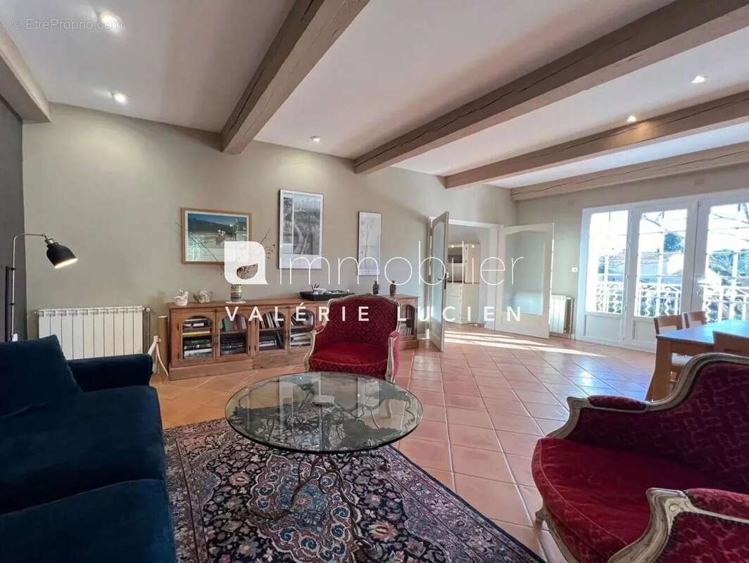 Maison familiale et au calme, à Fontvieille - photo 4