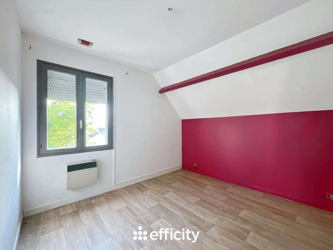 Maison à COULOMMIERS