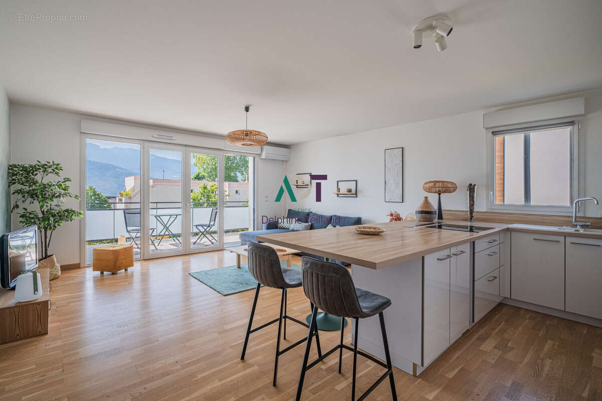 Appartement à SAINT-ISMIER