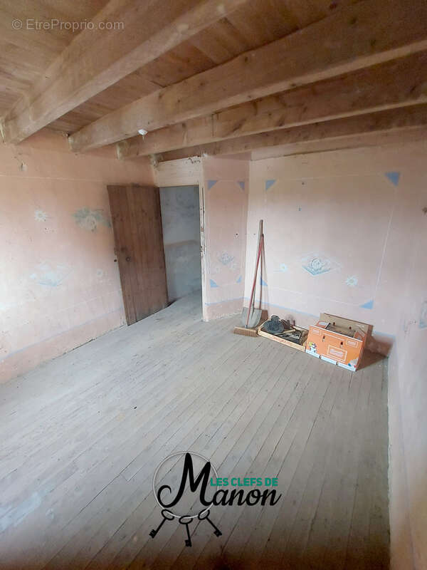 Maison à CHATEAUPONSAC