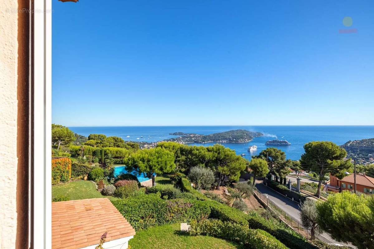 Appartement à VILLEFRANCHE-SUR-MER