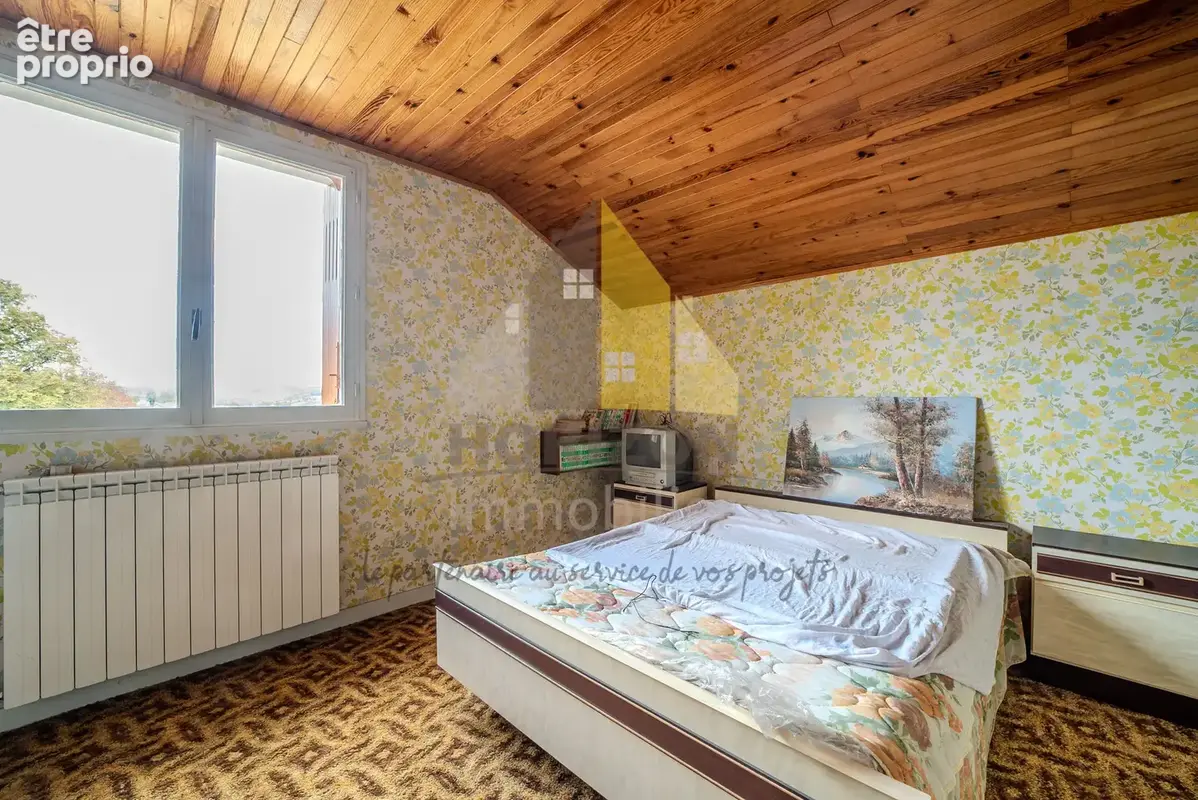 Grande maison familiale sur sous-sol complet, terrain constructible et vue sur les vignes ! - photo 8