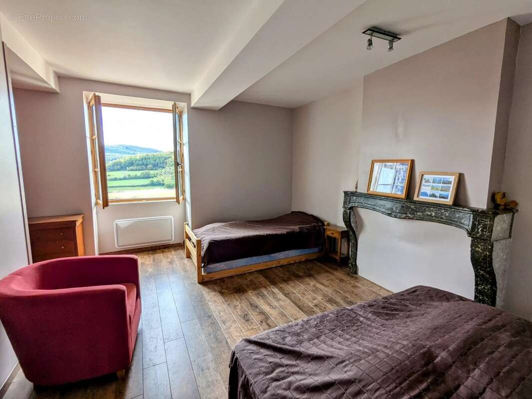 Maison à BERZE-LA-VILLE