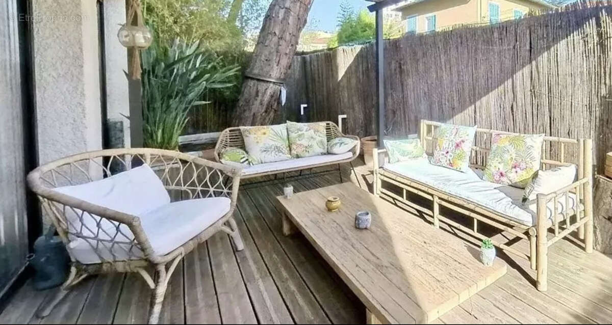 Appartement à SANARY-SUR-MER