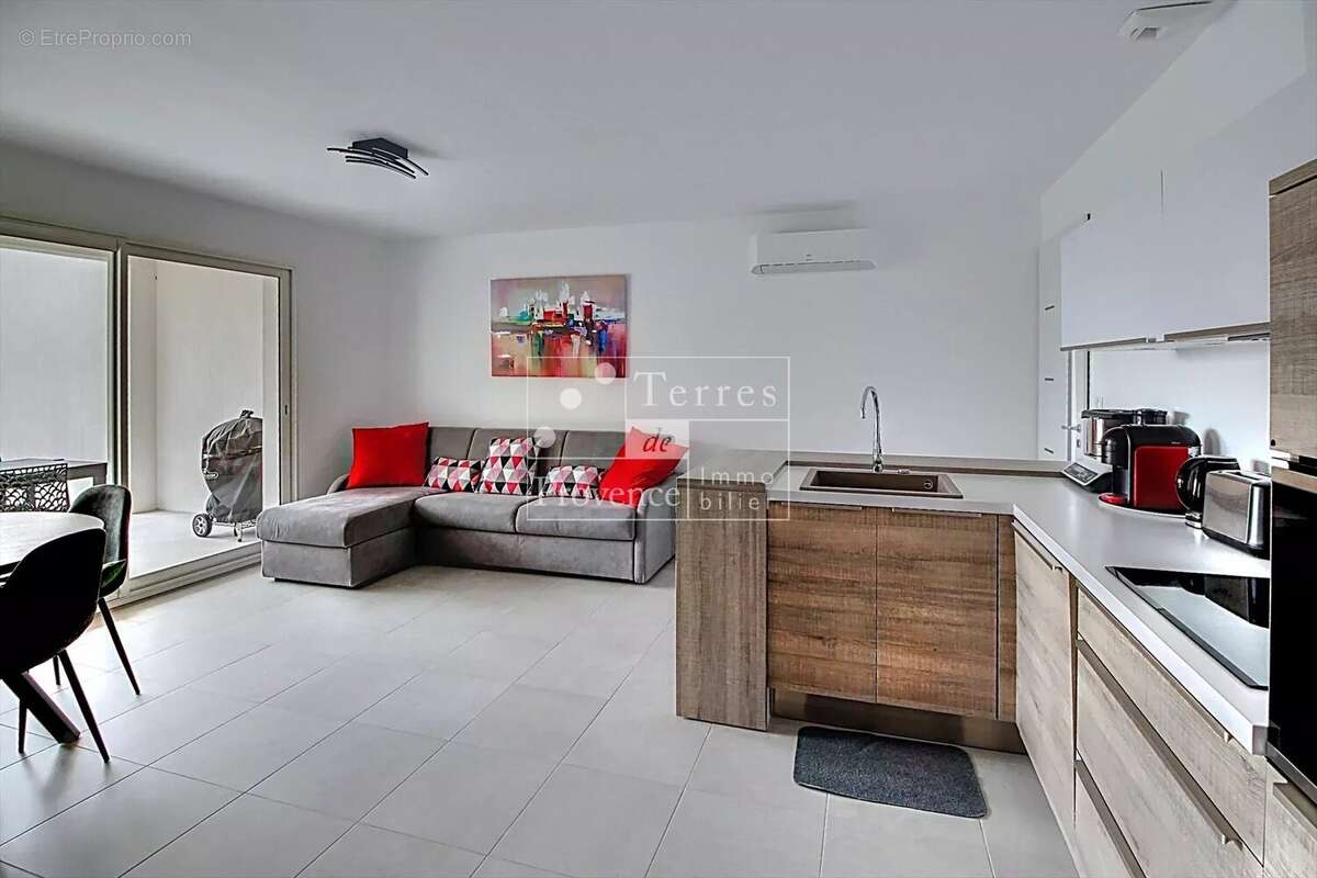 Maison à BAUDINARD-SUR-VERDON