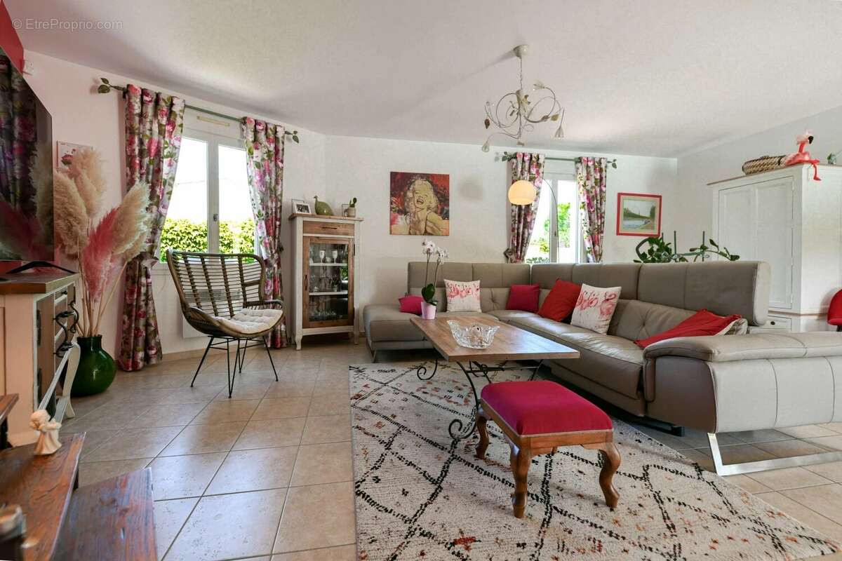 Maison à UZES