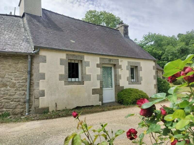 Maison à POULLAOUEN