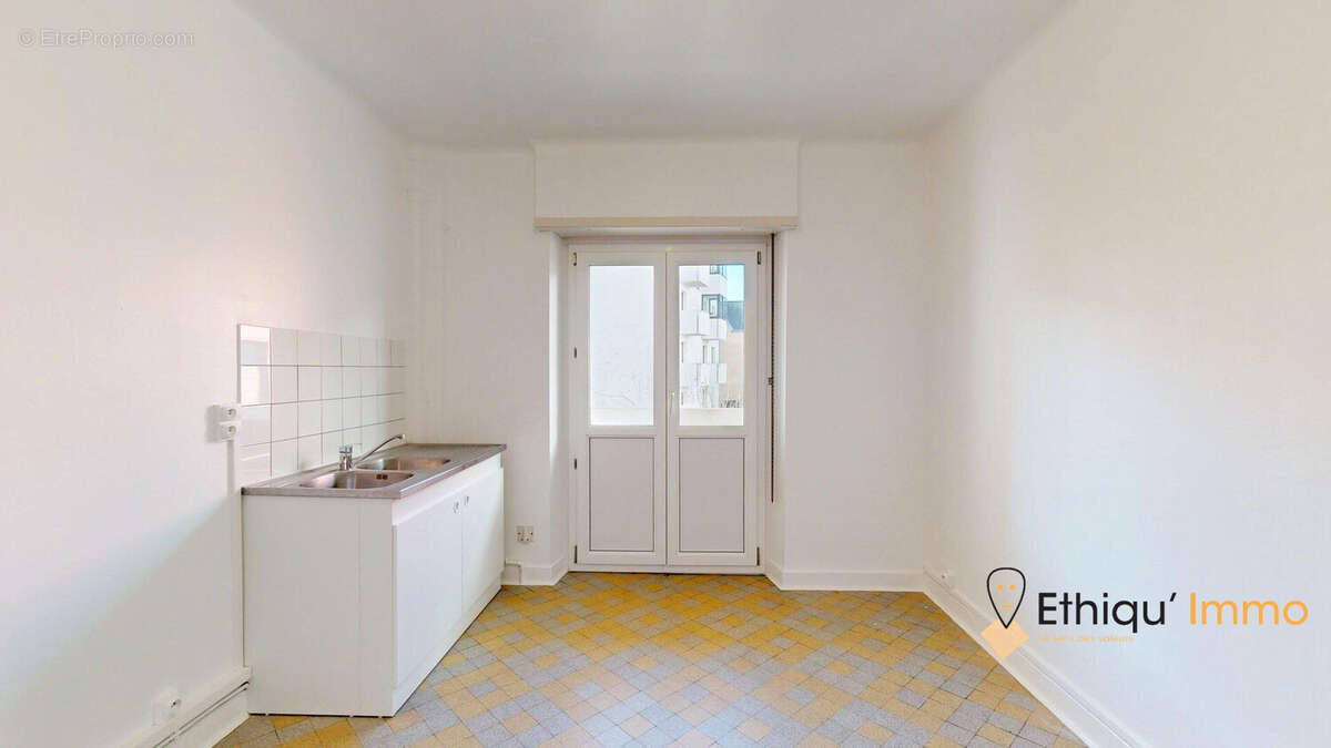 Appartement 82 m² à Strasbourg  - photo 7