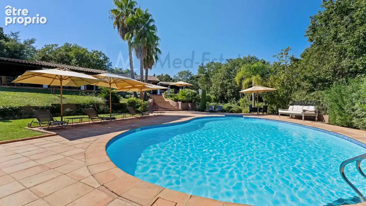 Gassin - Élégante villa de caractère avec piscine - 5 chambres -  au cœur d'un parc paysager d'exception - photo 13