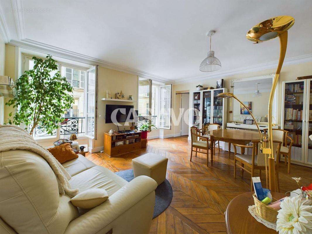 Appartement à PARIS-4E