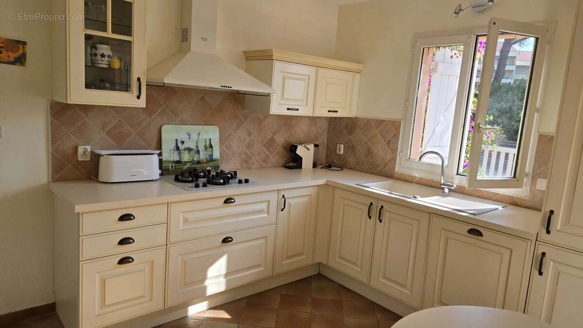 Charmante maison 4 pièces à Bormes-les-Mimosas - photo 4