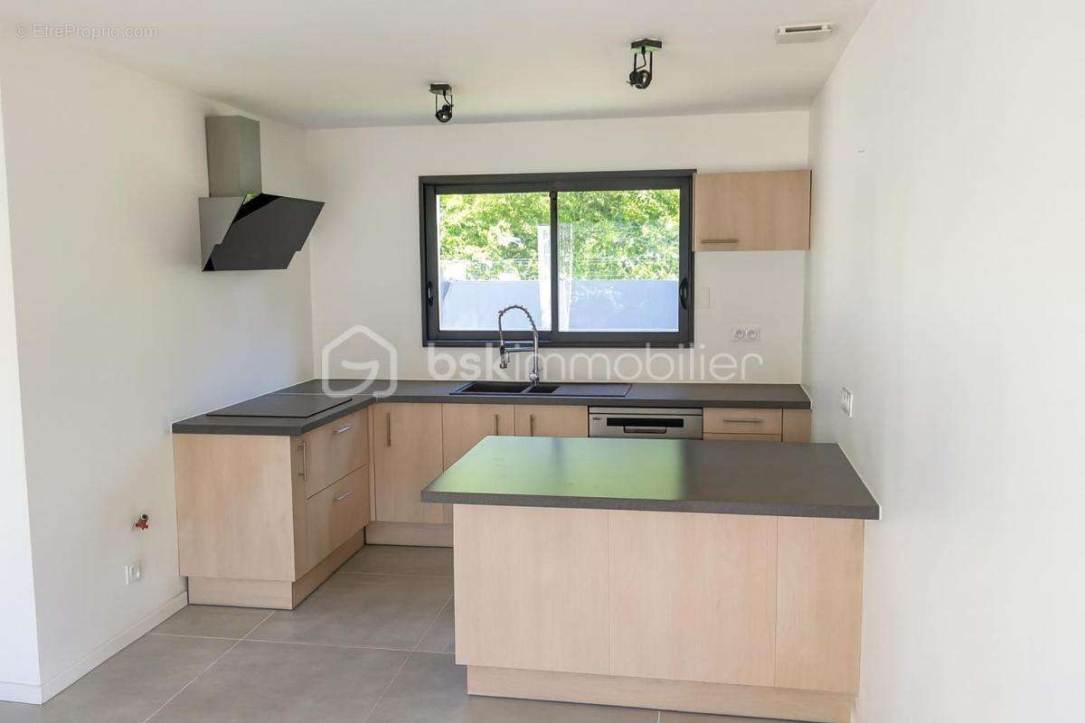 Maison à FONTANIL-CORNILLON