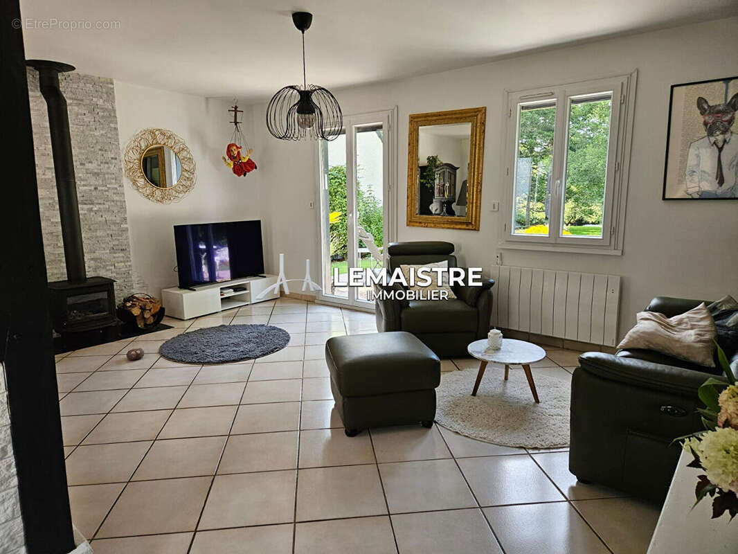 Maison à CROISY-SUR-ANDELLE