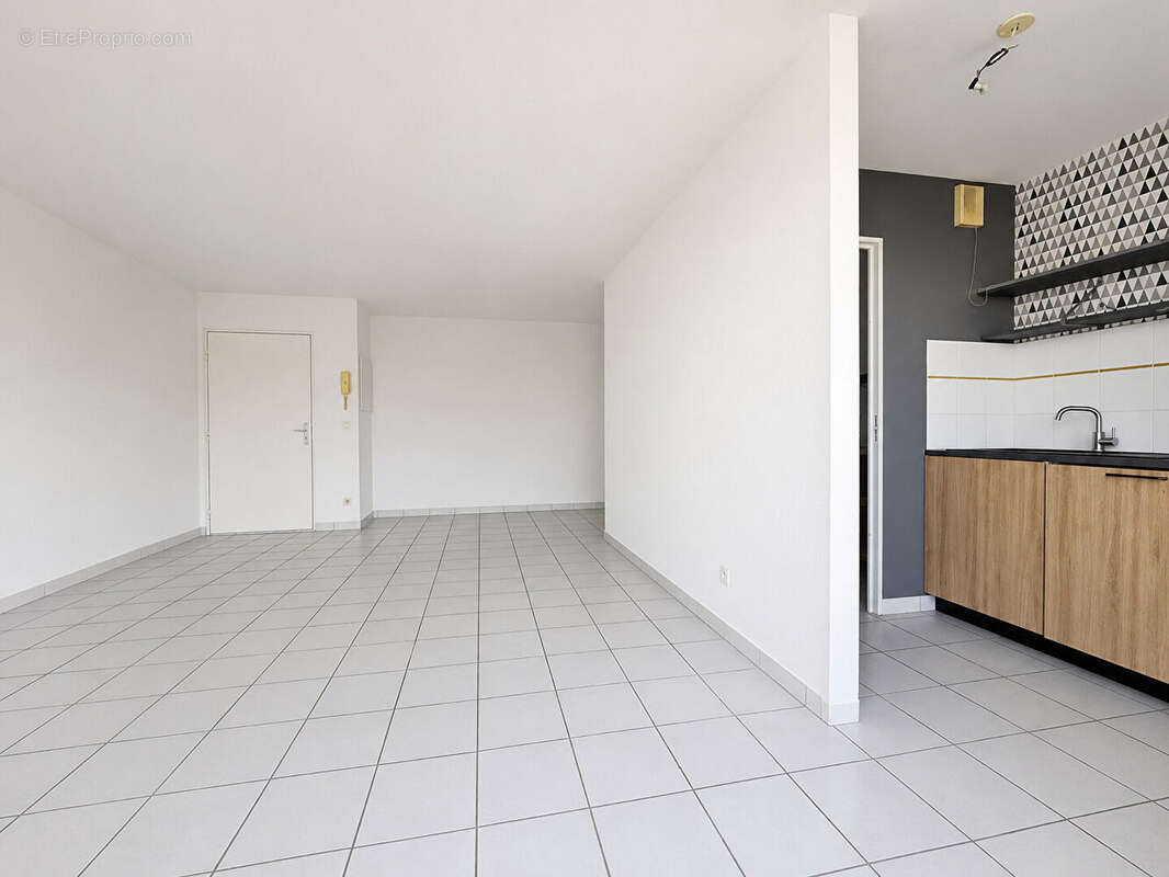 T2 avec balcon et parking - Bordeaux Saint-Louis - photo 3