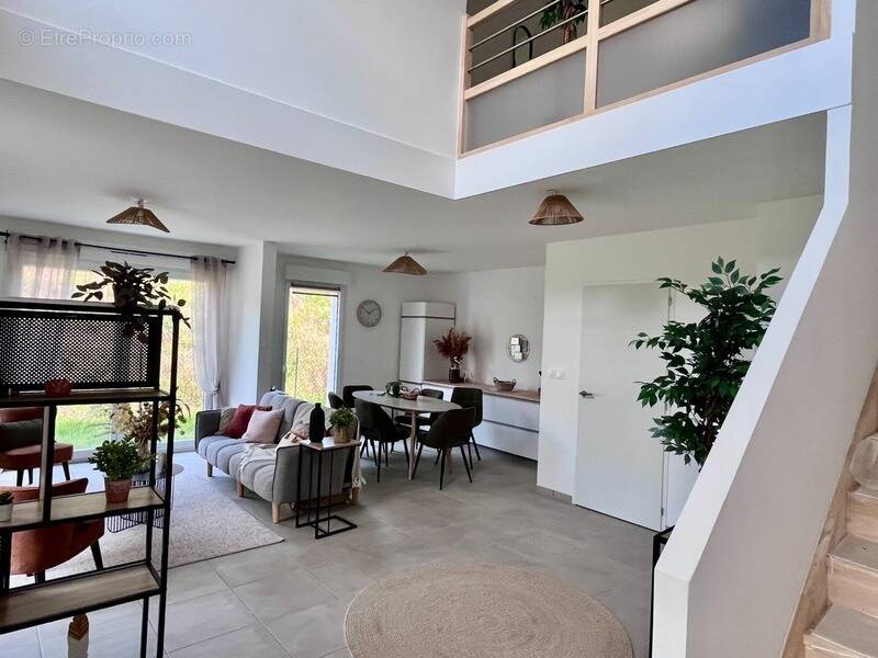 Appartement à SCIEZ