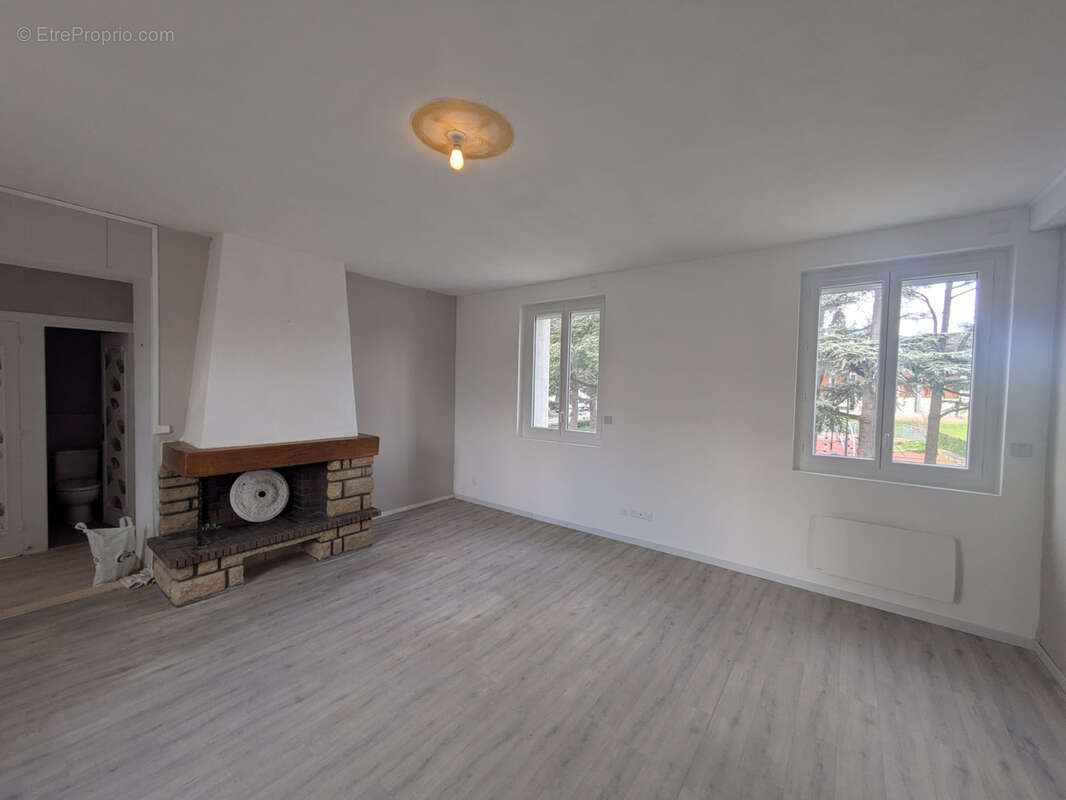 Appartement à LA TALAUDIERE
