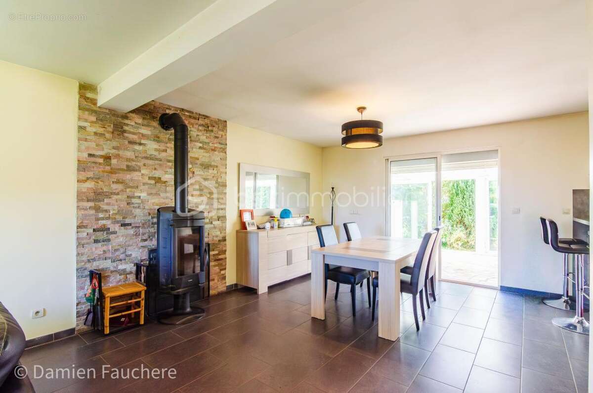 Maison à VARENNES-SUR-SEINE