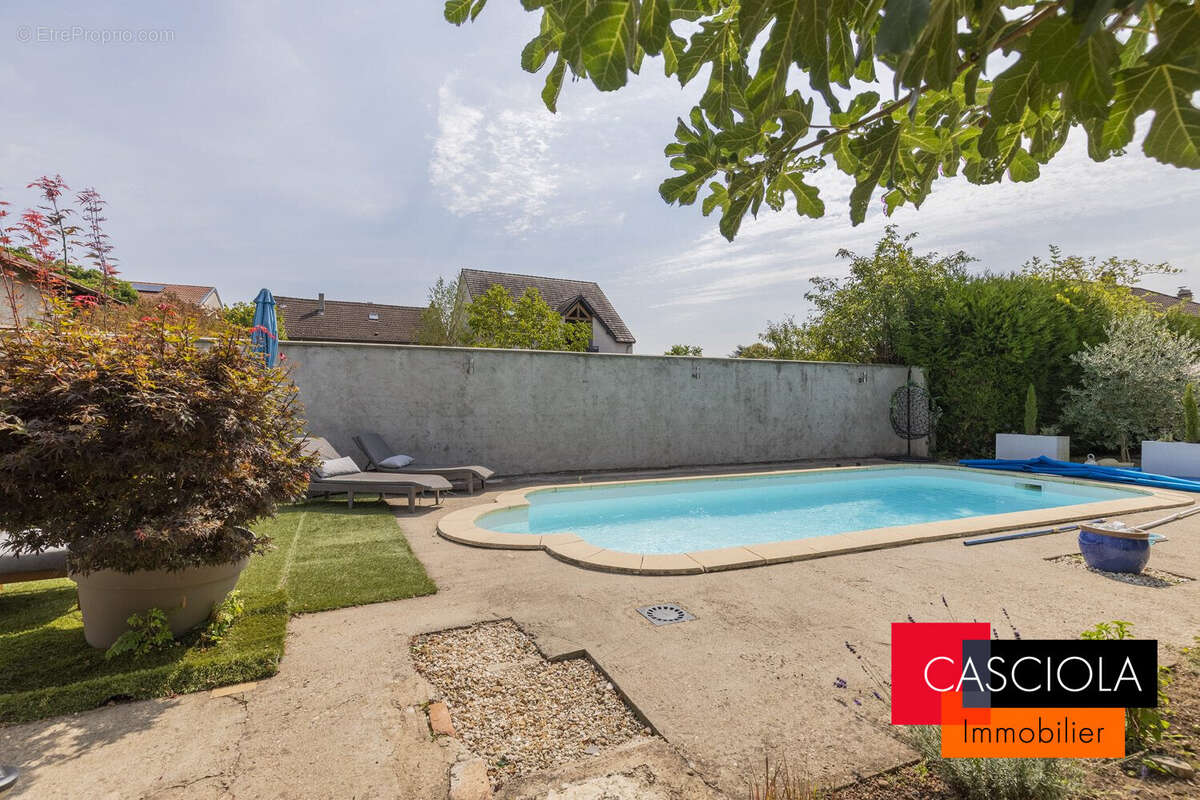 Appartement à MARLY