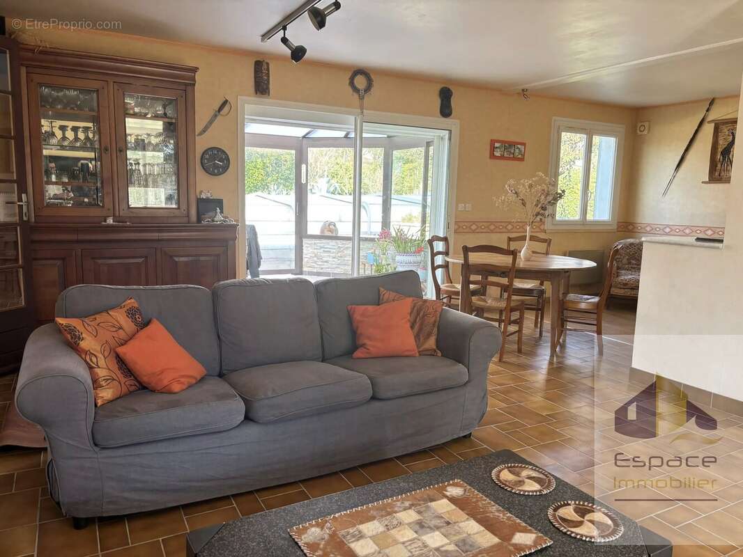 Propriété au calme à Nieul Sur Mer avec possibilité de division - photo 18