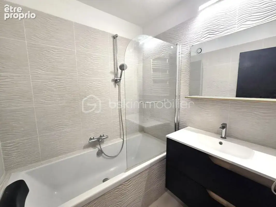 Lorient – T2 de 41,5 m² avec parking et cave - photo 3
