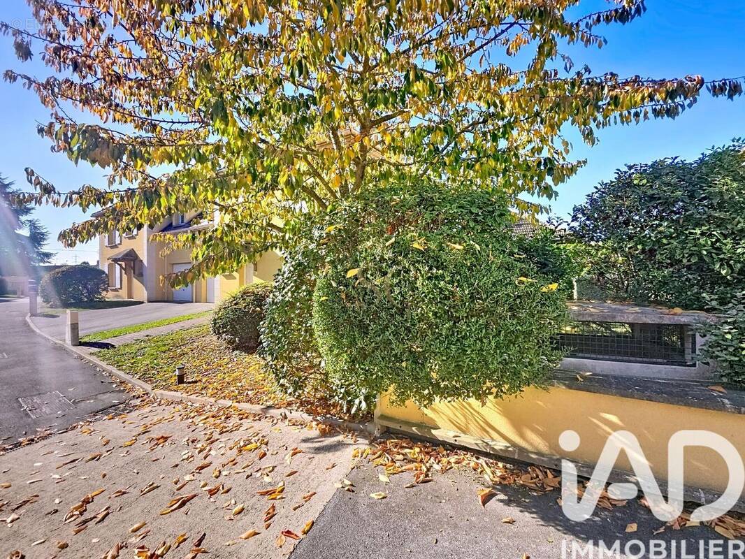 Photo 1 - Maison à LUISANT