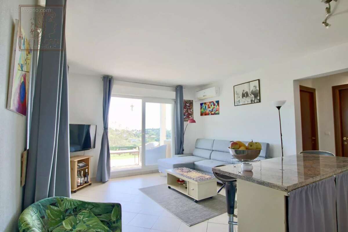 Appartement à LA GAUDE