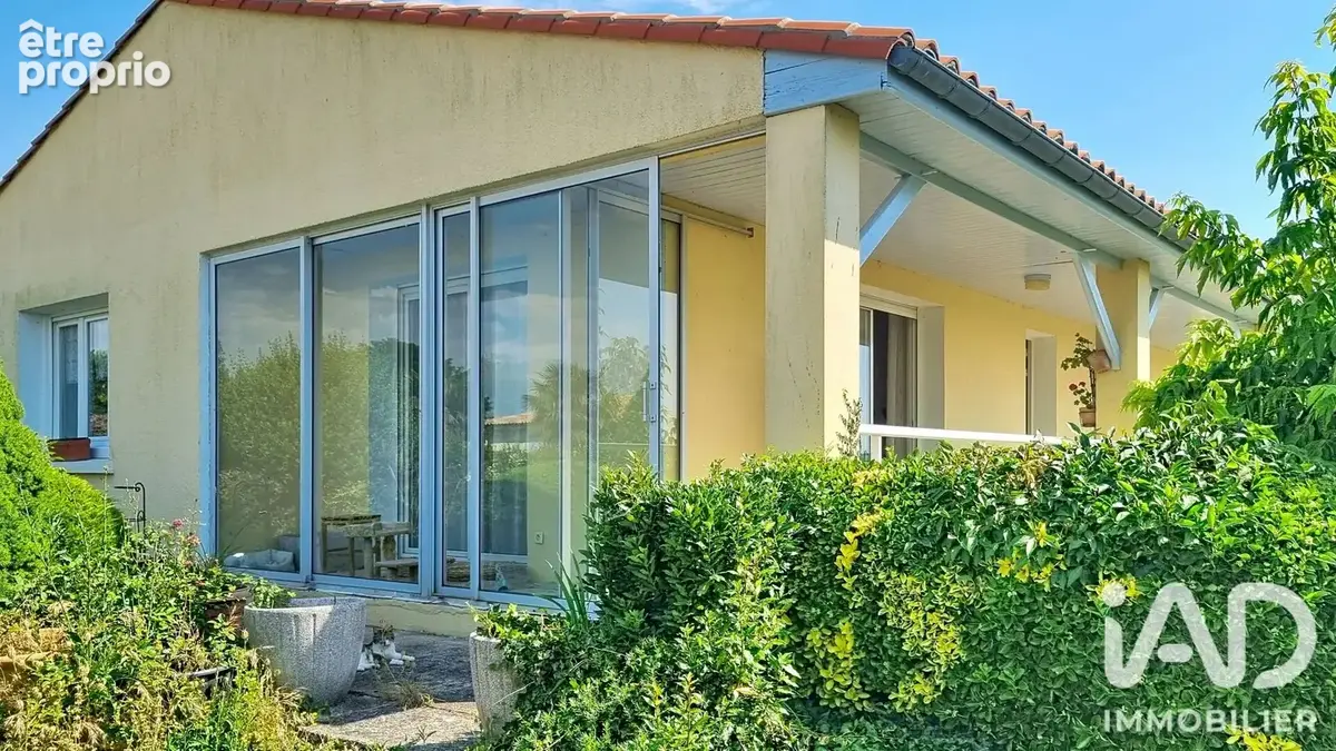 Photo 1 - Maison à MORTAGNE-SUR-GIRONDE