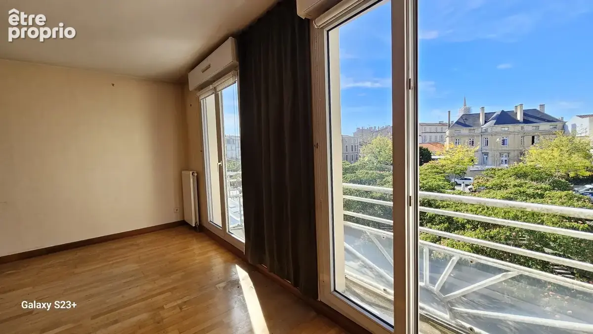 Appartement 3 pièces 84 m² à vendre à Niort (79000) - photo 4