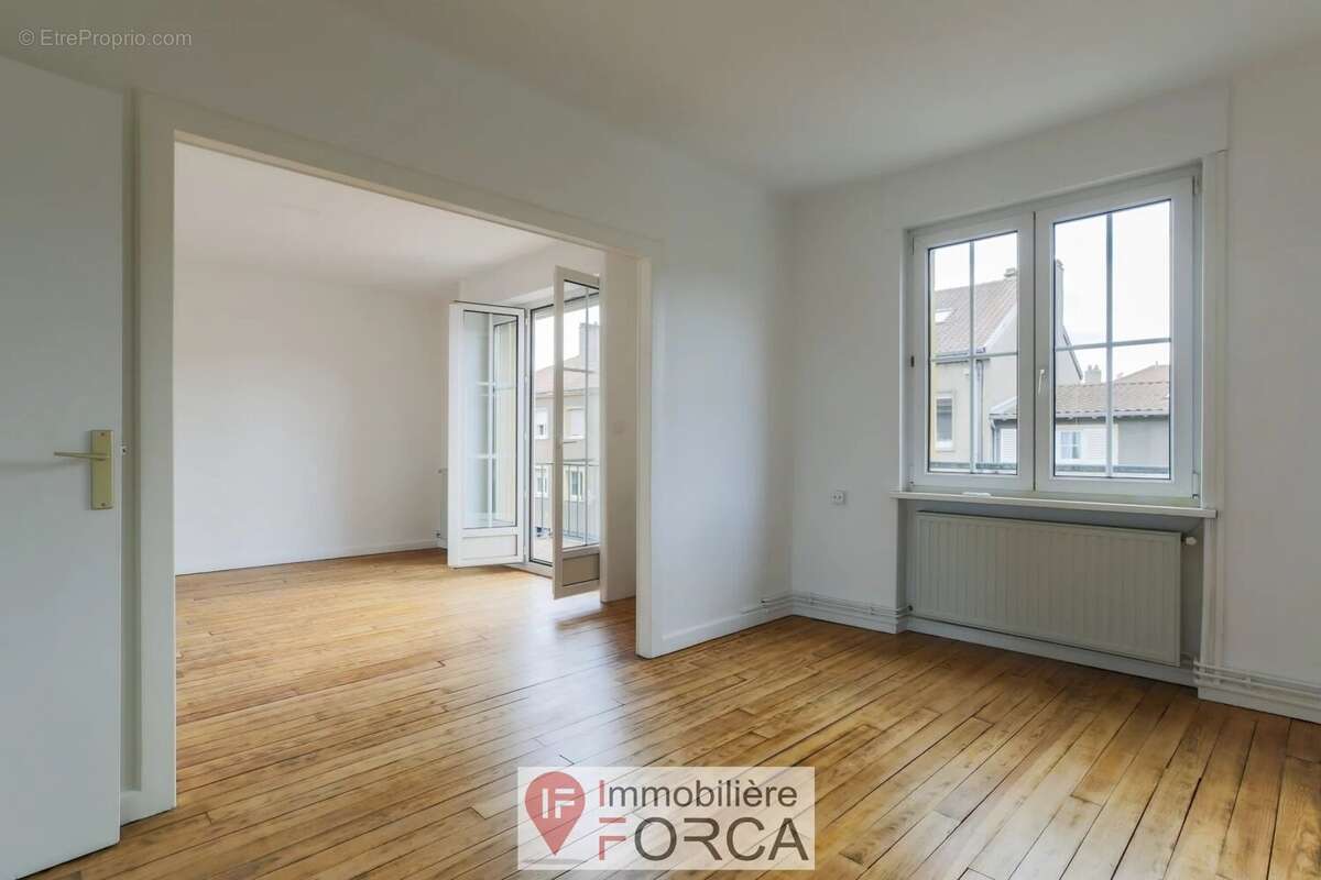 Appartement à ARS-SUR-MOSELLE