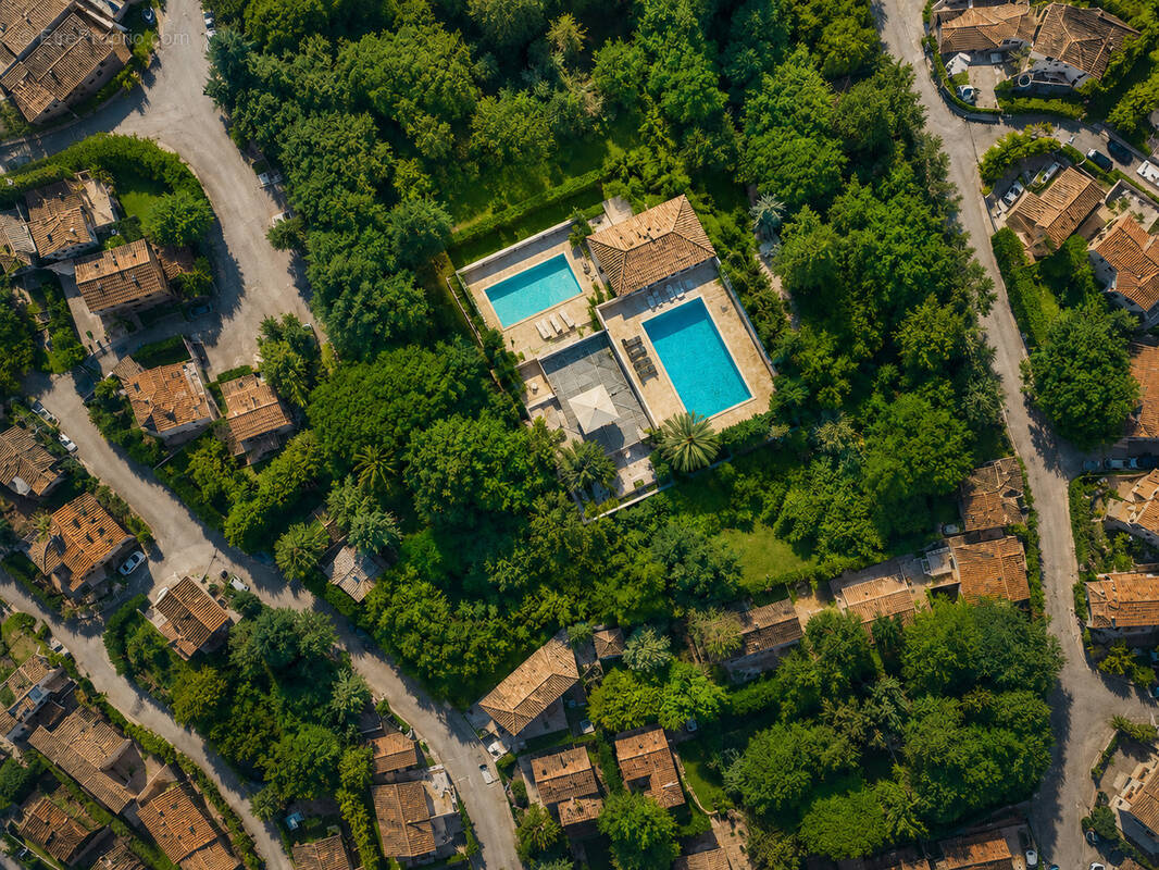 Maison à LE CASTELLET