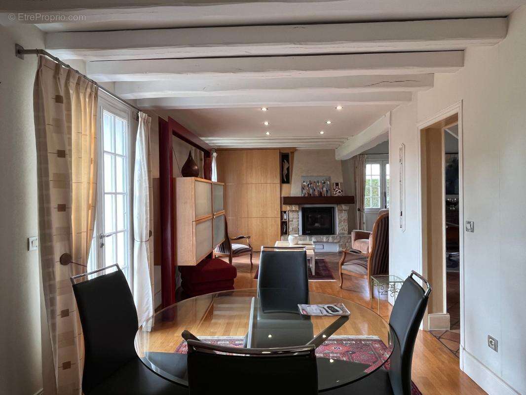 Maison à SAINT-DENIS-EN-VAL